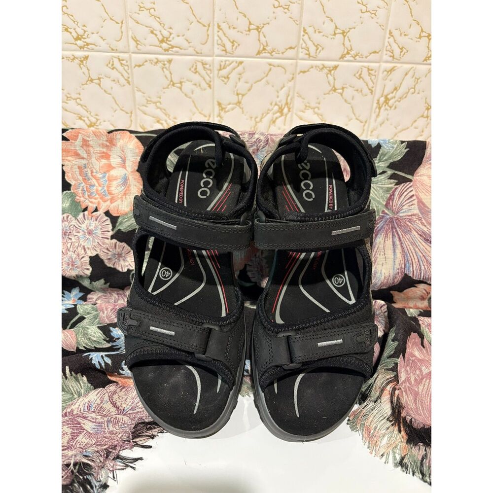 Ecco Women's Oiled-Nubuck Yucatan Walking Sandal - lightly used